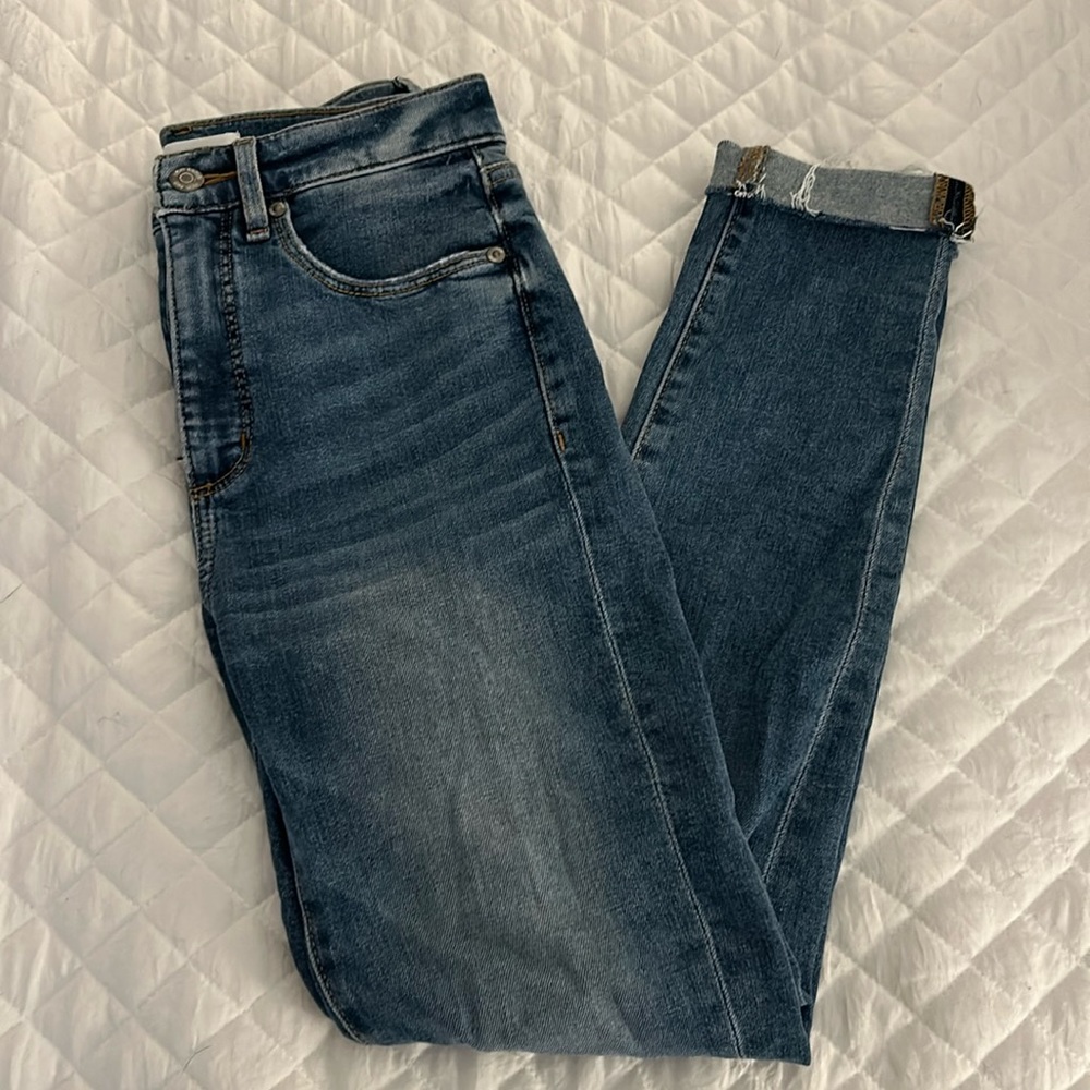 Loft, high rise skinny jeans. Size 24 (00).